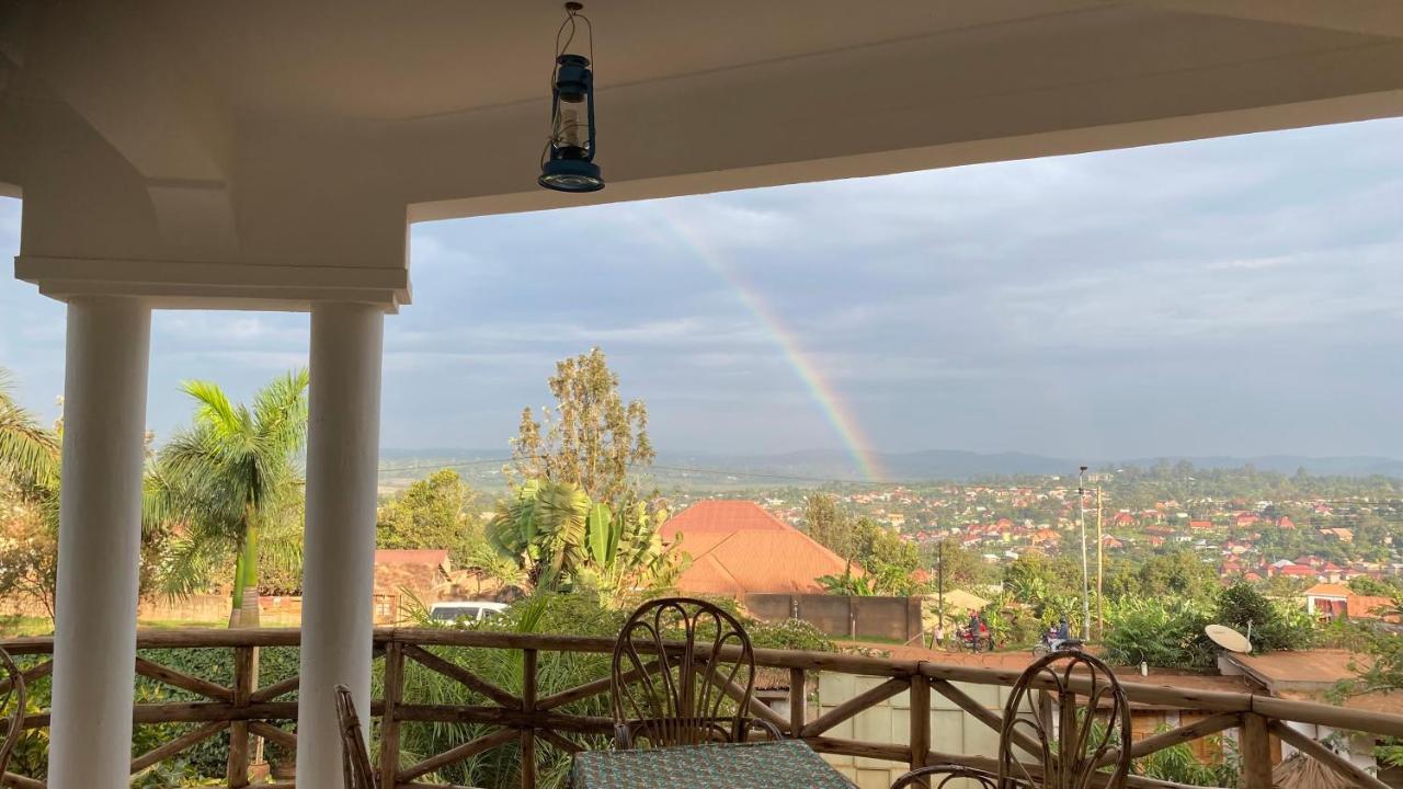 Banda Lodge Masaka Ngoại thất bức ảnh