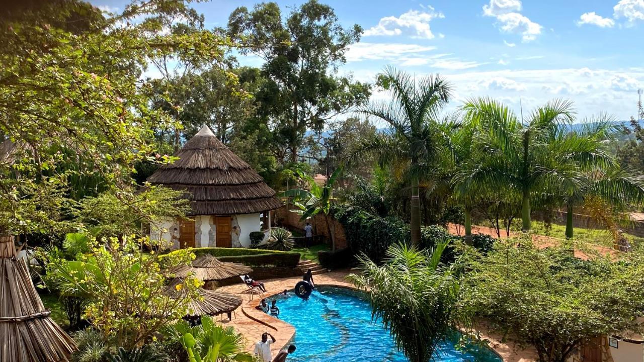 Banda Lodge Masaka Ngoại thất bức ảnh