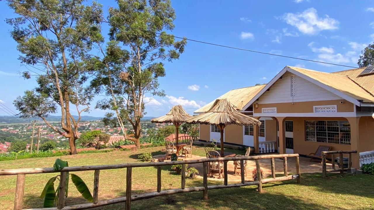 Banda Lodge Masaka Ngoại thất bức ảnh