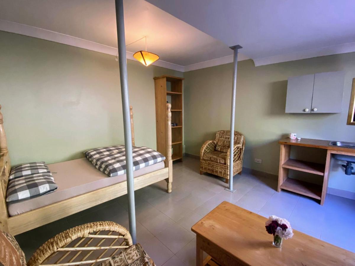 Banda Lodge Masaka Ngoại thất bức ảnh