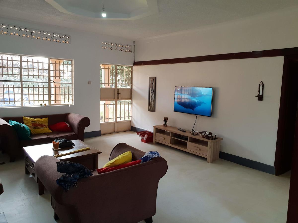 Banda Lodge Masaka Ngoại thất bức ảnh