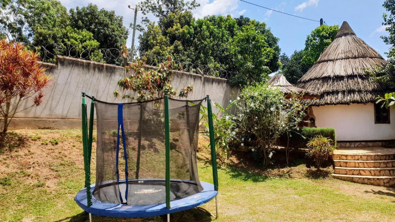 Banda Lodge Masaka Ngoại thất bức ảnh