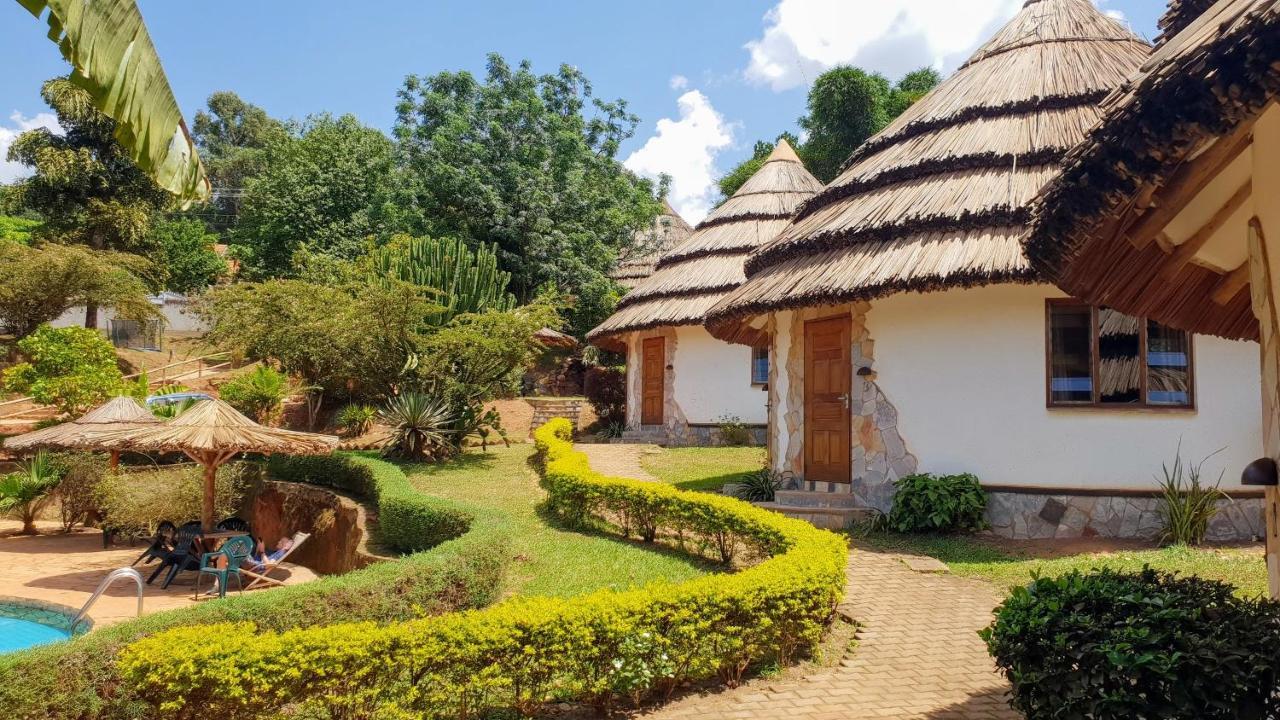 Banda Lodge Masaka Ngoại thất bức ảnh