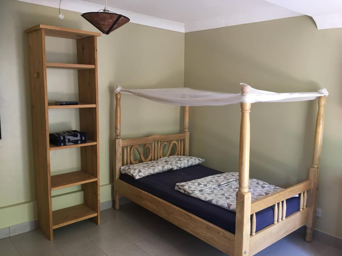 Banda Lodge Masaka Ngoại thất bức ảnh